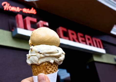 ice cream stores that deliver.